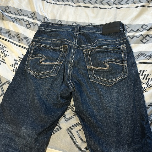 Silver Jeans Gordie Loose fit Straight Leg 30 waist 32 Length - Picture 4 of 5